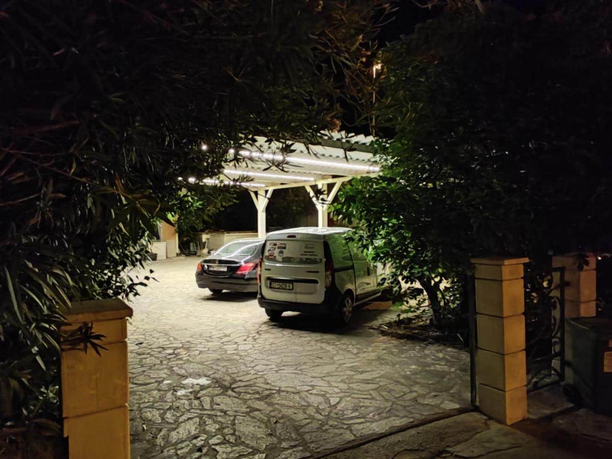 Apartmani Kike Makarska Exterior foto