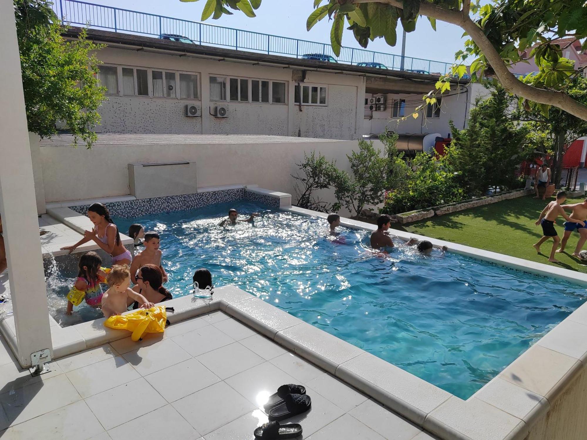 Apartmani Kike Makarska Exterior foto