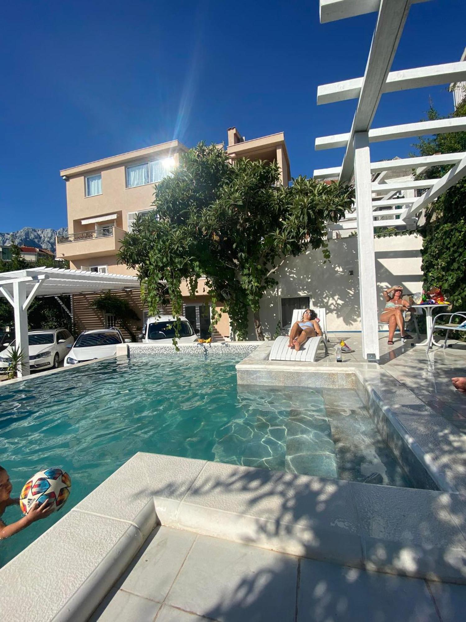 Apartmani Kike Makarska Exterior foto